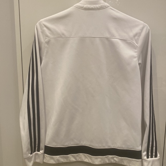 Adidas boys Juventus too - Picture 5 of 5